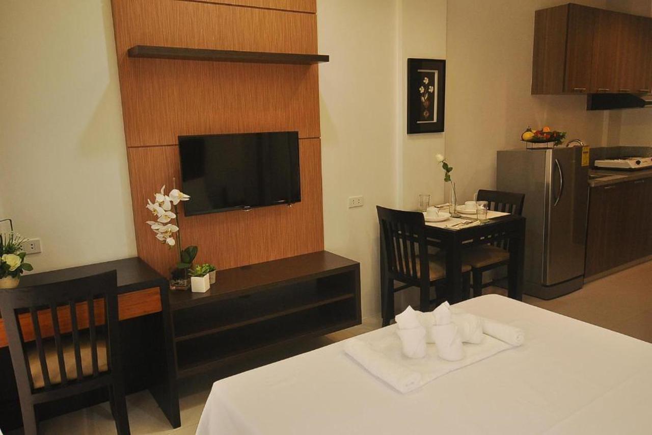 Rishan Village Residences Angeles Exterior photo