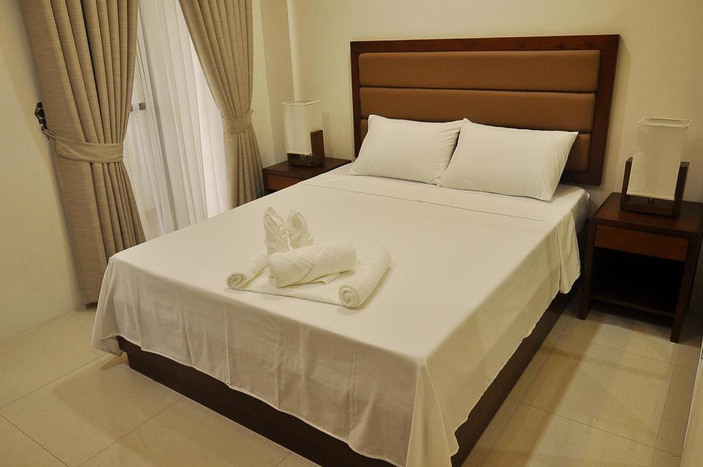 Rishan Village Residences Angeles Exterior photo