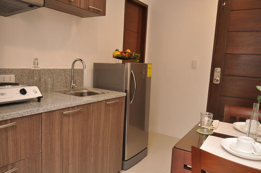 Rishan Village Residences Angeles Exterior photo