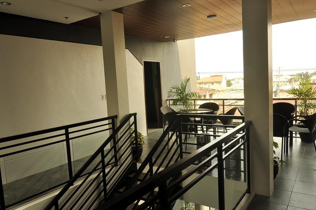 Rishan Village Residences Angeles Exterior photo