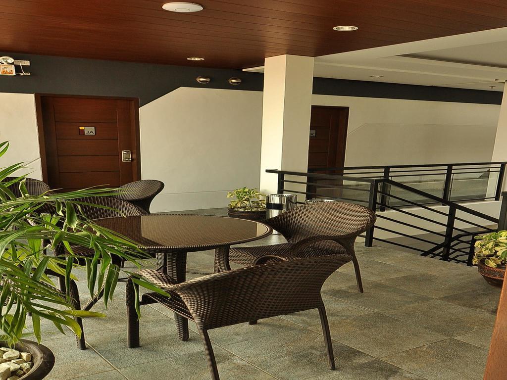 Rishan Village Residences Angeles Exterior photo