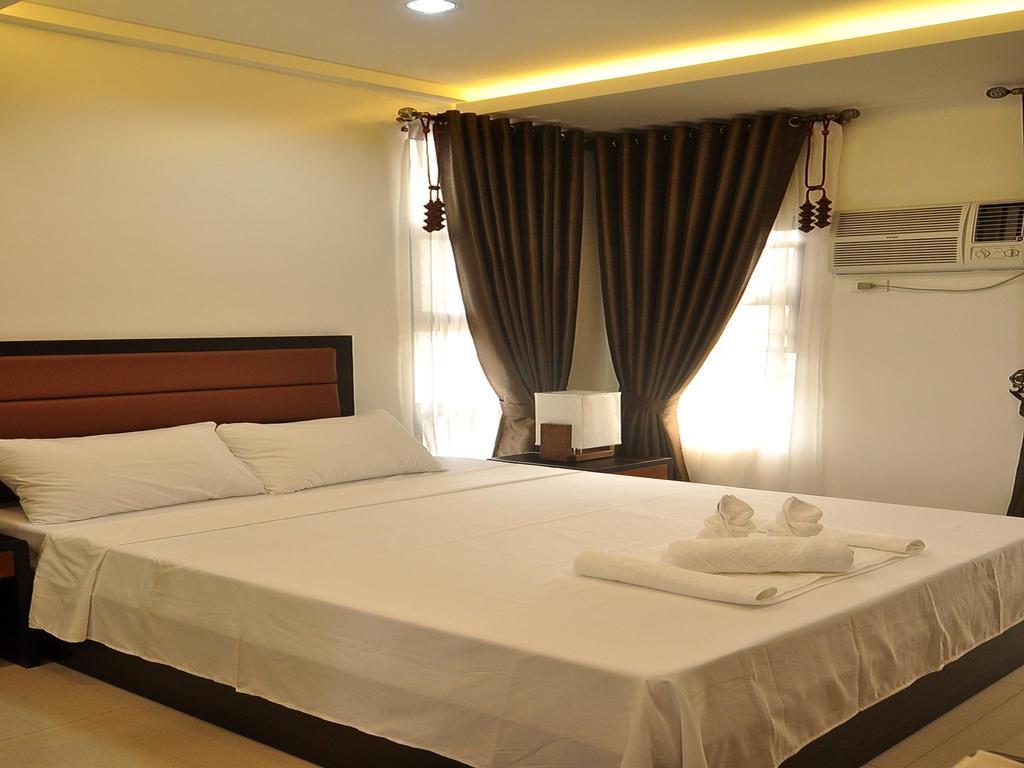 Rishan Village Residences Angeles Exterior photo